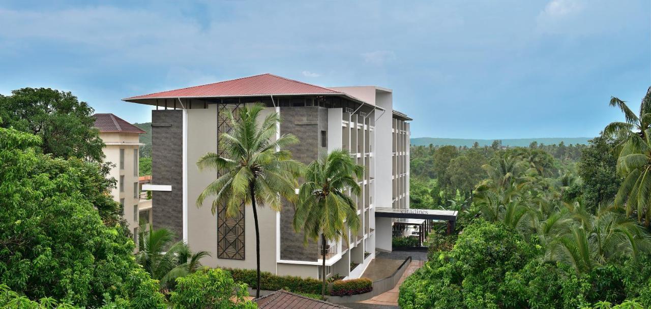 ホテル Citadines Arpora Nagoa Goa エクステリア 写真