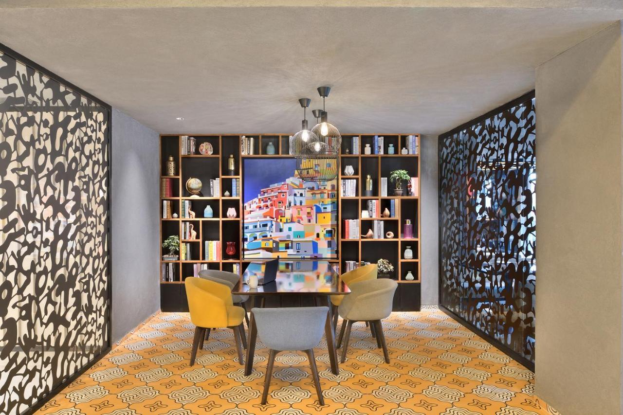 ホテル Citadines Arpora Nagoa Goa エクステリア 写真