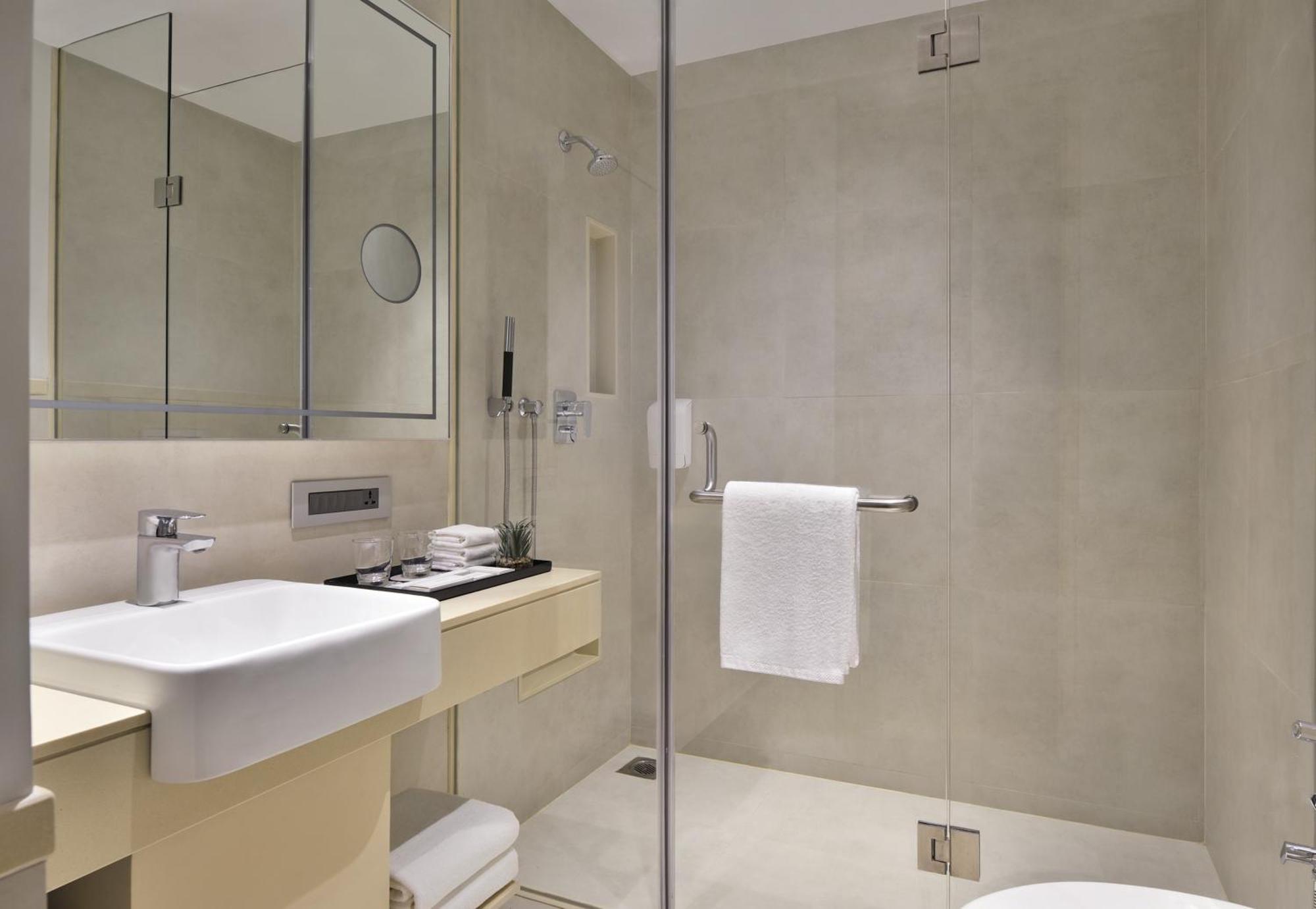 ホテル Citadines Arpora Nagoa Goa エクステリア 写真