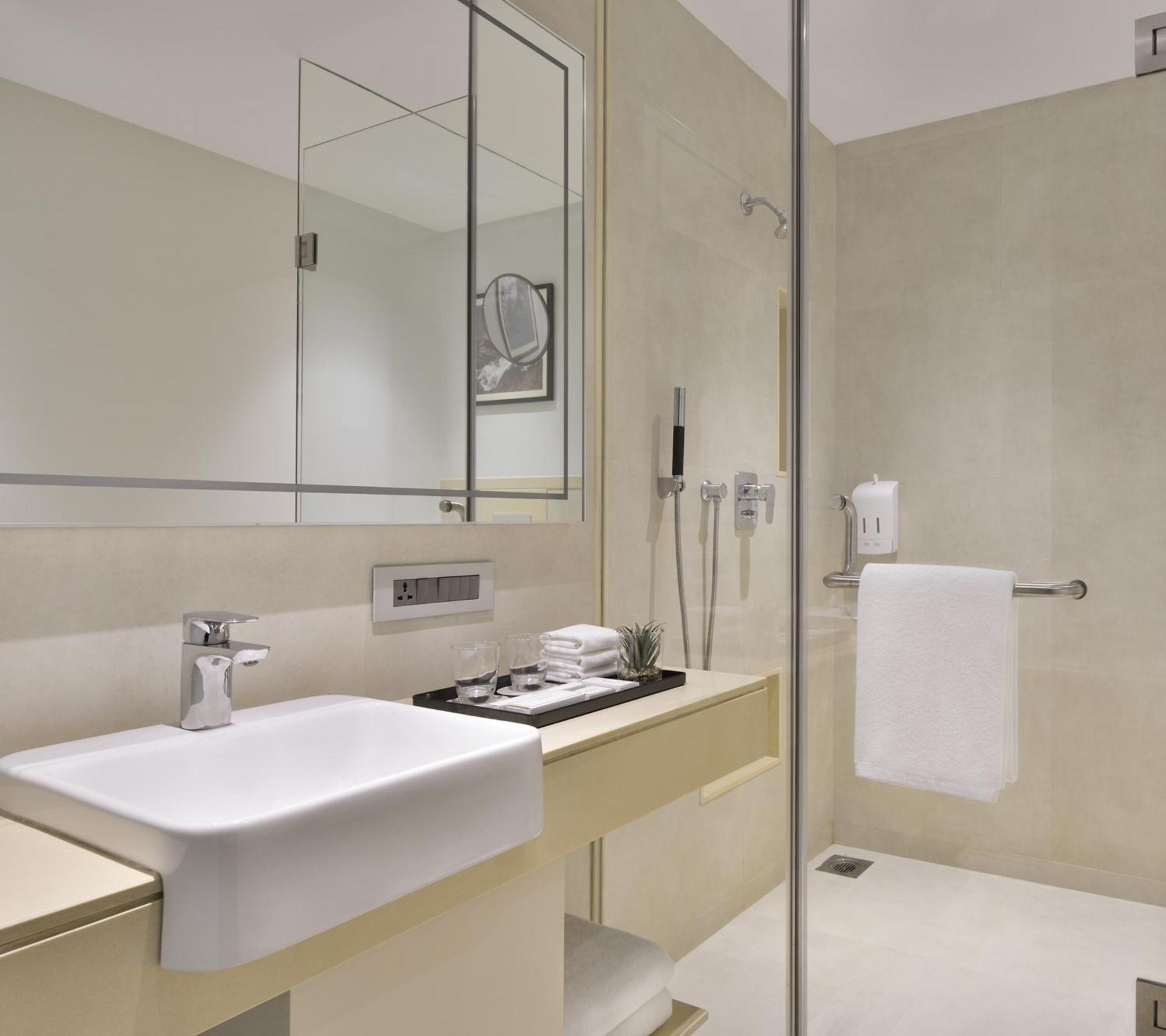 ホテル Citadines Arpora Nagoa Goa エクステリア 写真