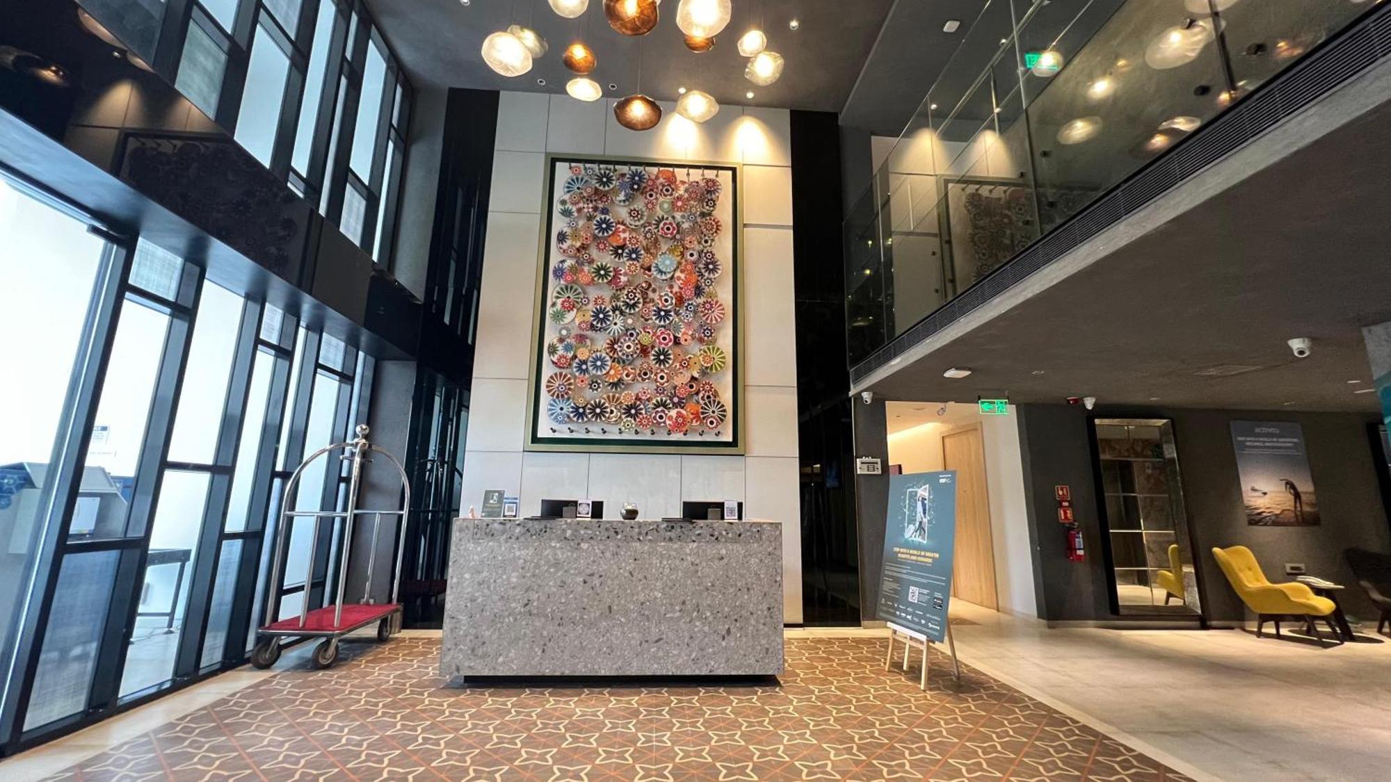 ホテル Citadines Arpora Nagoa Goa エクステリア 写真