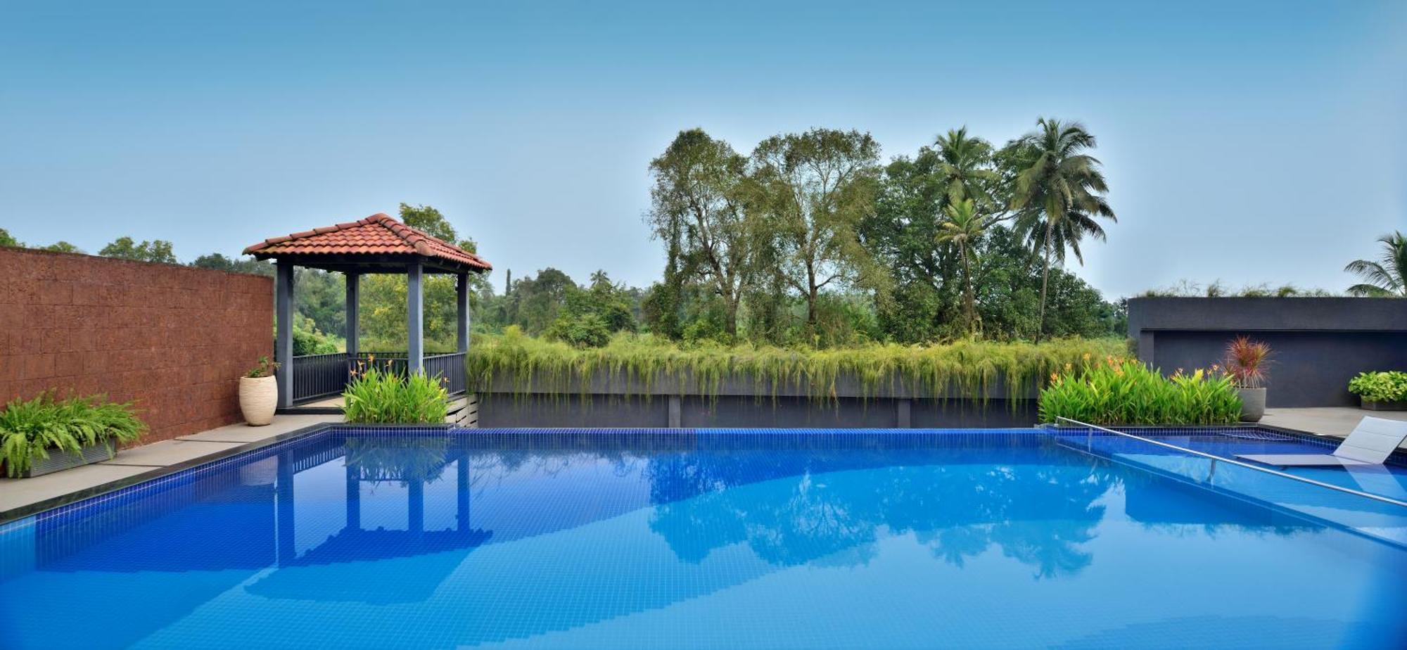ホテル Citadines Arpora Nagoa Goa エクステリア 写真